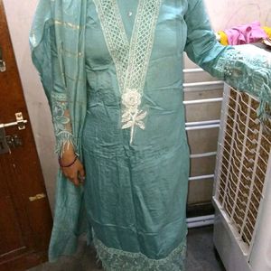 Pakistani Suit