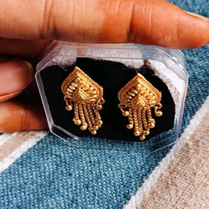 Gold Pattern Earrings