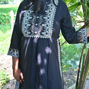 Black Nairacut Kurti