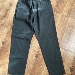 Uniqlo Formal Ankle Pants