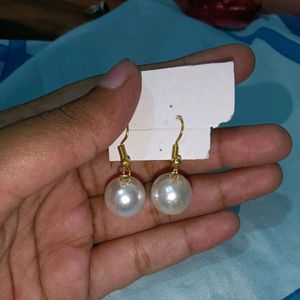 Hair Clips And Pearl Earring For Girls