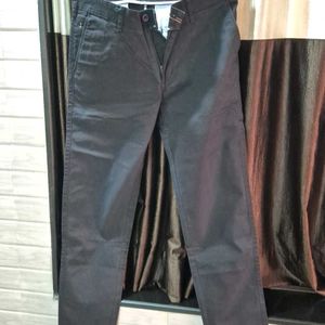 Chinnos Black Pant