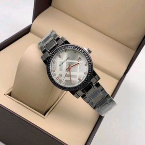 Burberry First Copy Watch Women