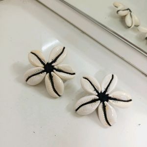 Beach Flower Earrings