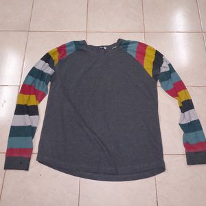 Juneberry Grey Sweatshirt With Multicolored Sleeve