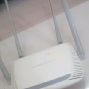 Mercury Wifi ROUTER with Adaptor Working