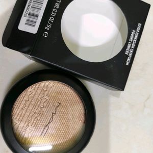 Mac Extra Dimention Skinfinish Highlighter