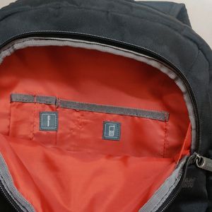 American Tourist Laptop Bagpack