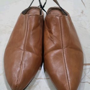 Clearance Sale : Wore Only Once Tan Flats