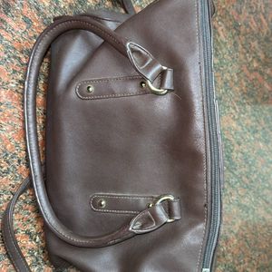 Caprese Hand Bag