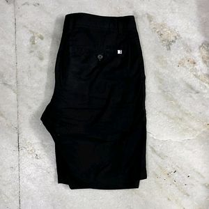 MAX COTTON CHINO BLACK SHORTS SIZE 32