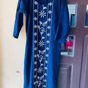 Simple Kurti With Neck embroidery