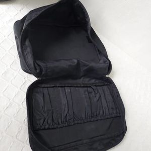 Guess Makeup Pouch