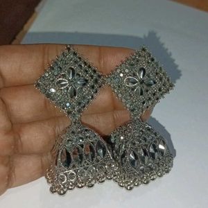 Jhumka