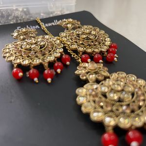 Red Colour Maang Tika Kundan Earrings Set