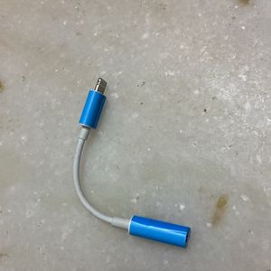 IPHONE HEADPHONE ADAPTER