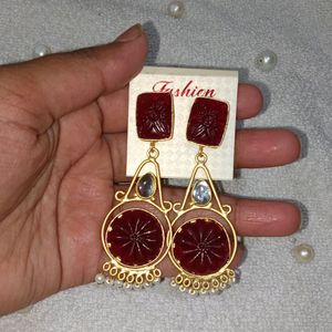 MAROON INDUCED PEARL EARRING 💃