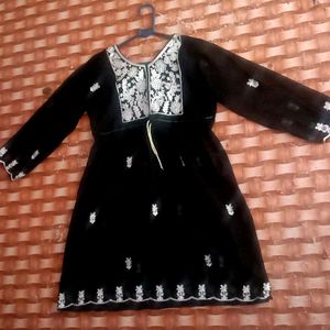 Chikankari Short Kutri New