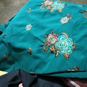 Green Kadhai Saree With Blouse Piece