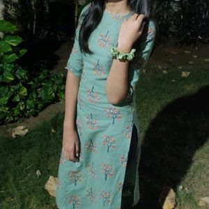 Green Kurti