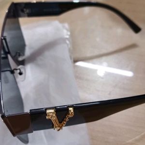 VERSACE Luxury Brand New Sunglasses 🕶️😎