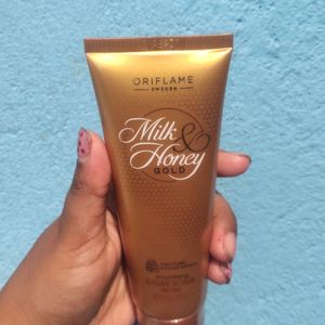 Oriflame 75 Ml Milk Honey Scrub & Body Cream Combo