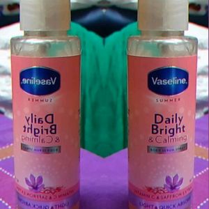 Vaseline Daily Bright & Calming Body Serum Spray (90ml) With Vitamin C & Saffron Extracts