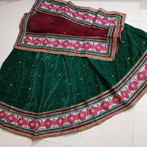 💥🆕️ Semi-Stitched Velvet Lehenga