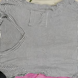 women white and Grey striped T shirt