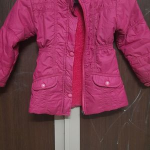 baby girl winter jacket 2 to 4 year...very good condition like new wear only 2 time