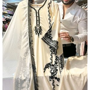 Off White Georgette Kashmiri Suit With Pearl Work