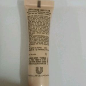 Foundation, Eyeliner FreeSettingPowder &lipliner