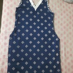 V- Neck Sleeveless Kurta