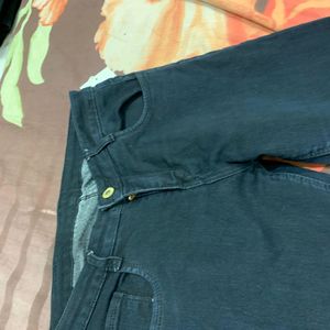 P10 Size 28 Skinny Jeans For Ladies