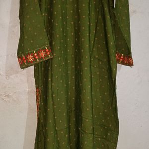 Women Olive Green Embroidered Kurti