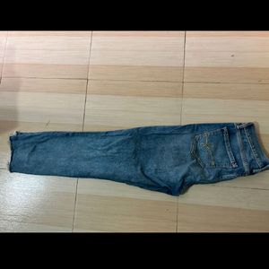 Levis Damaged Straight Fit Jeans