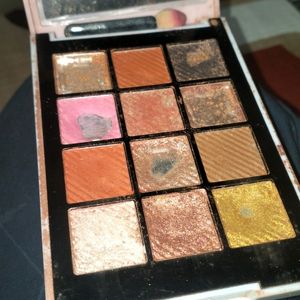 Used Eye Shadow Palette