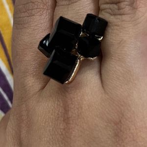 Black Cubes Ring