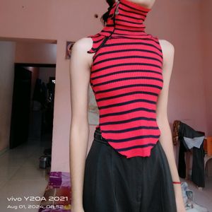 Stripe Side Cross Zipper Neck Sleeveless Top