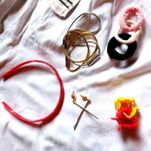 Set Of Hair Accessories