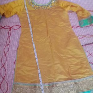 Yellow 💛 Kurthi With Dupatta