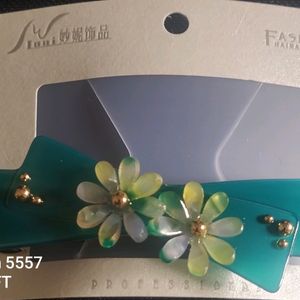 5557 - Korean Hair Clip