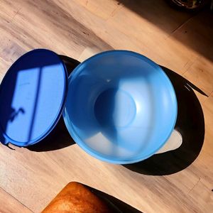 Tupperware -Wonderlier Bowl