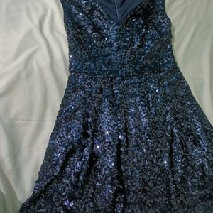 "FOREVER 21 Medium Midnight Blue Sequin Prom/Cockt