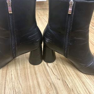 Women's Boots 👢