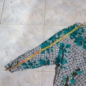 PRETTY KURTI