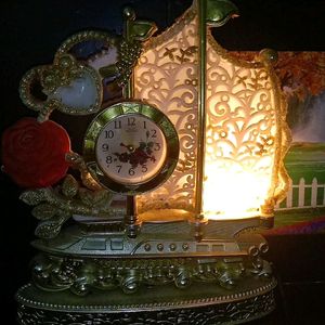 Night Lamp With Clock ⌚