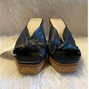 Time and Tru Authentic New heeled Wedge sandles