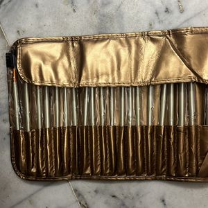 24 Brushes Set