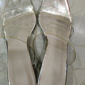 Solid Transparent Gold Crystalline Heel